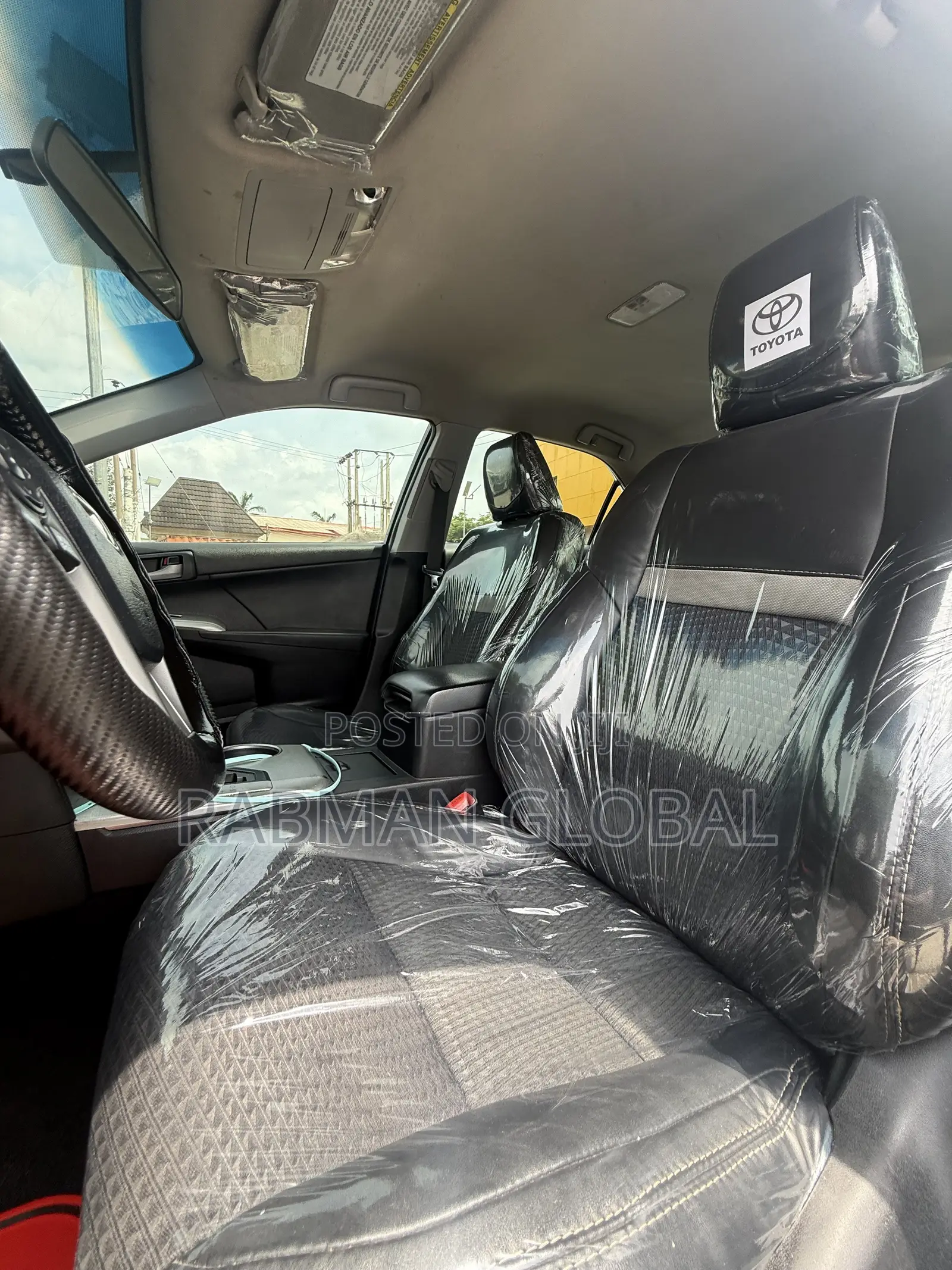Toyota Camry SE 4dr Sedan (2.5L 4cyl 6A) 2013 Silver
