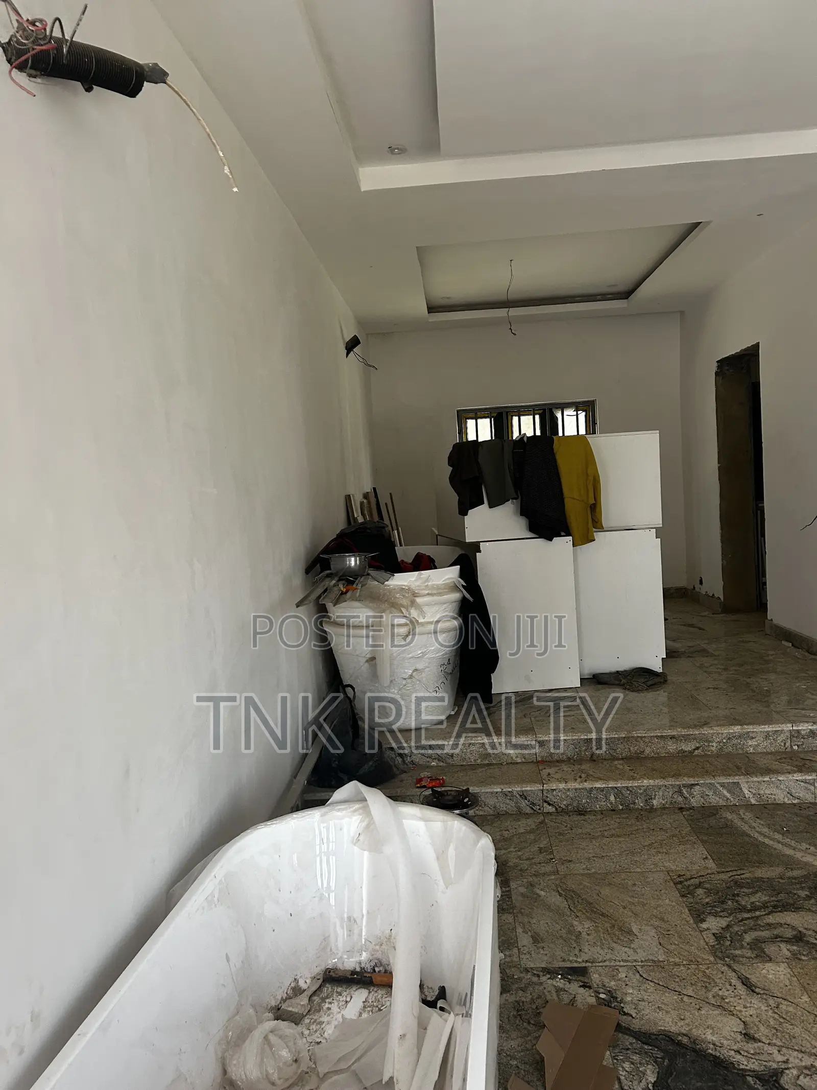 Furnished 5bdrm Duplex in Jahi for sale