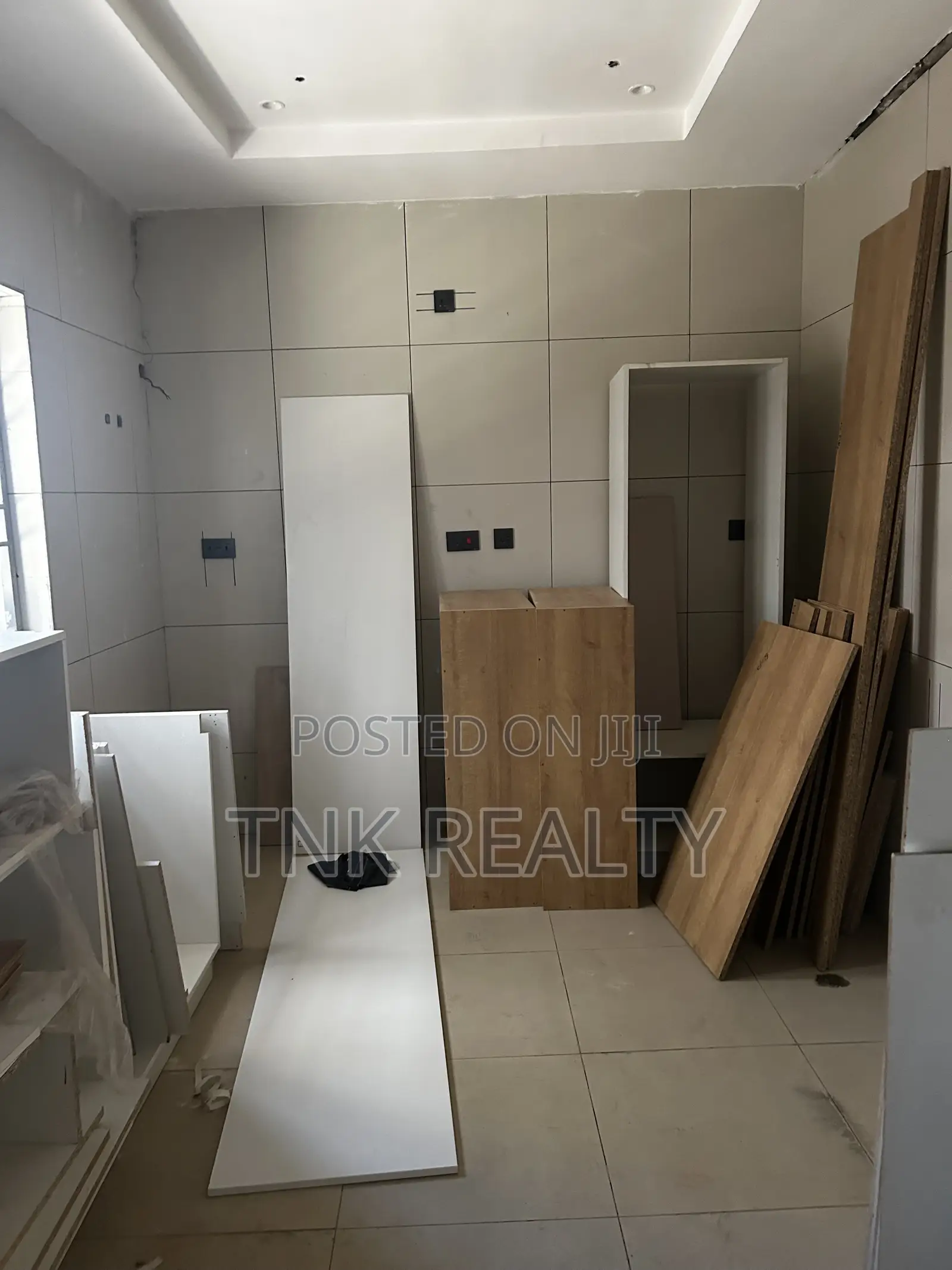 Furnished 5bdrm Duplex in Jahi for sale