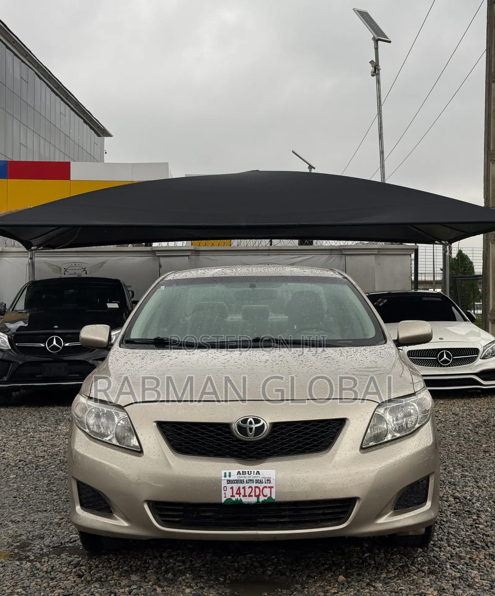 Toyota Corolla LE 4dr Sedan (1.8L 4cyl 4A) 2010 Gold