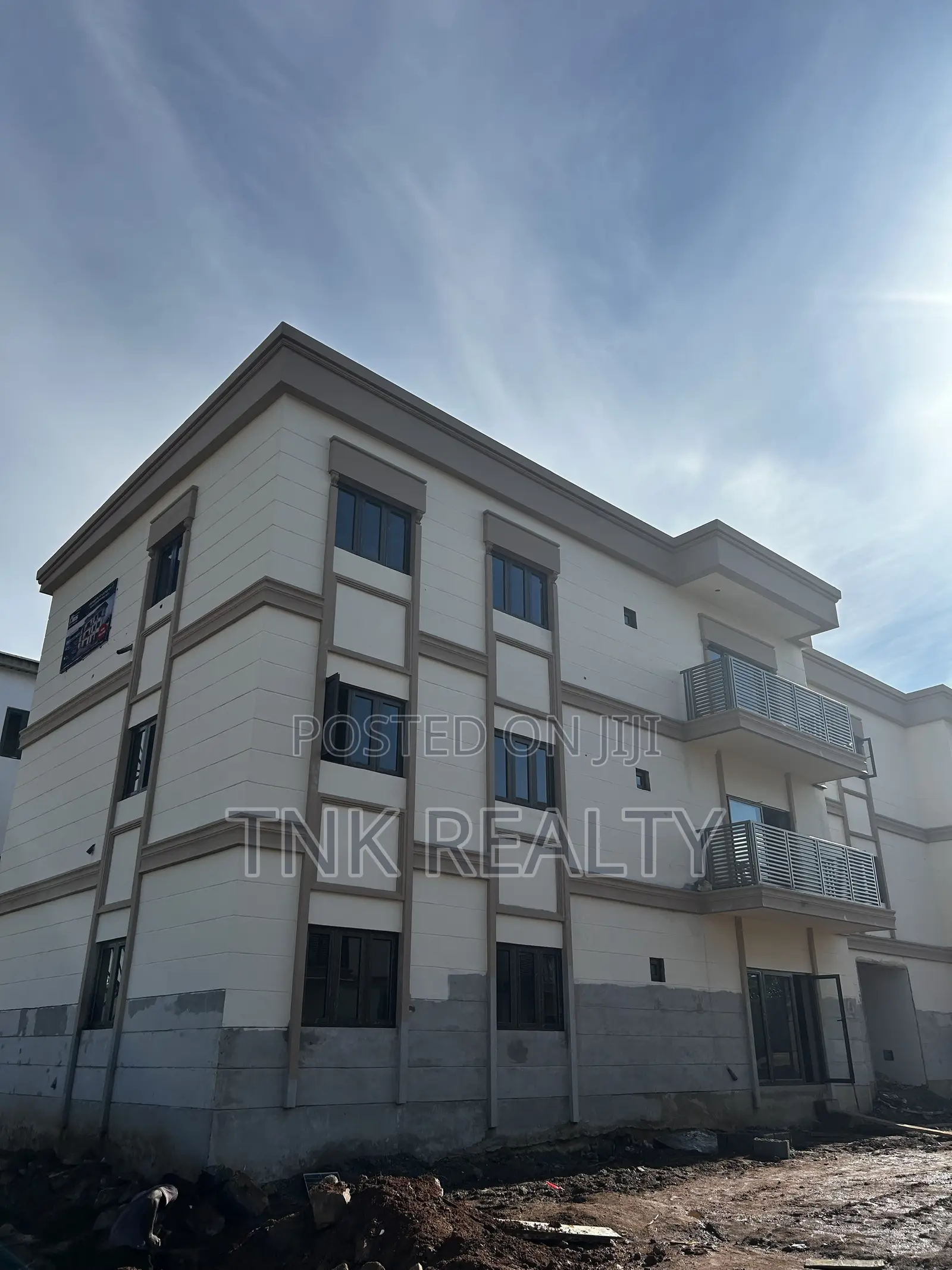 3bdrm Block of Flats in Jahi for sale