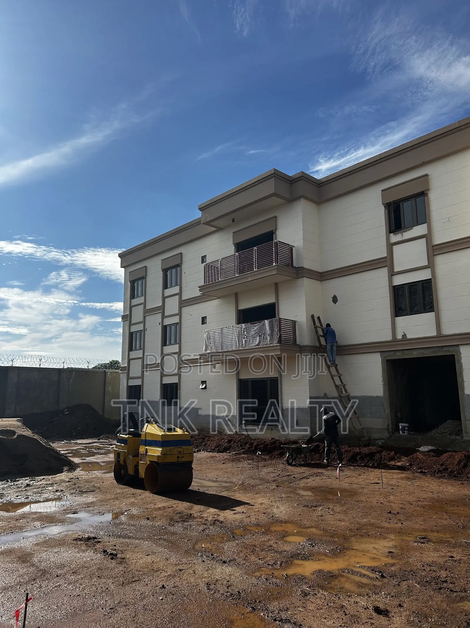 3bdrm Block of Flats in Jahi for sale