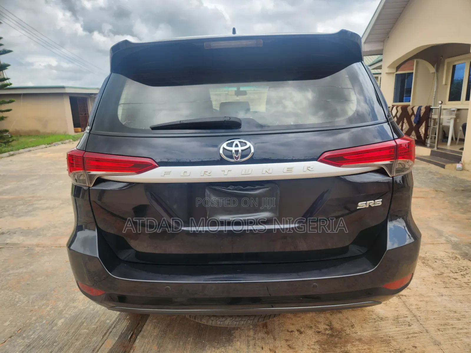 Toyota Fortuner 2023 Black