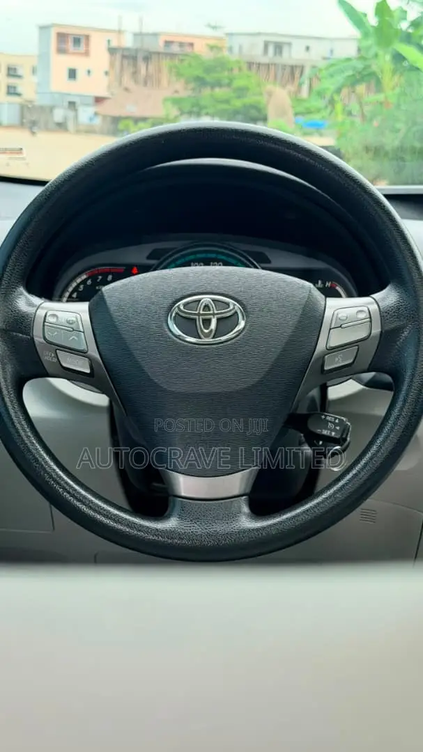 Toyota Venza XLE 2012 White