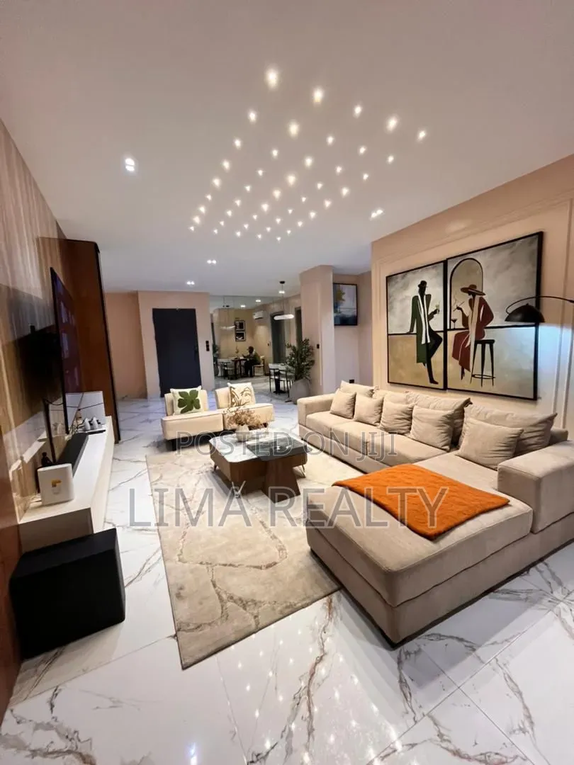 2 Bed by Renee Supermarket Freedom Way
