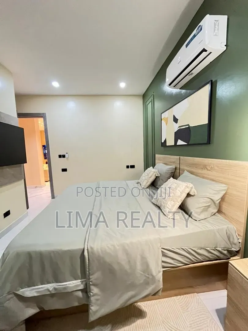 2 Bed by Renee Supermarket Freedom Way