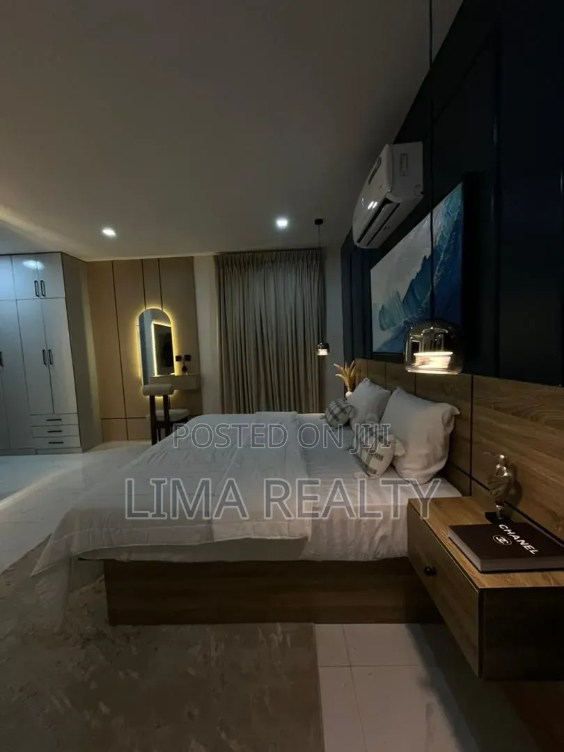 2 Bed by Renee Supermarket Freedom Way
