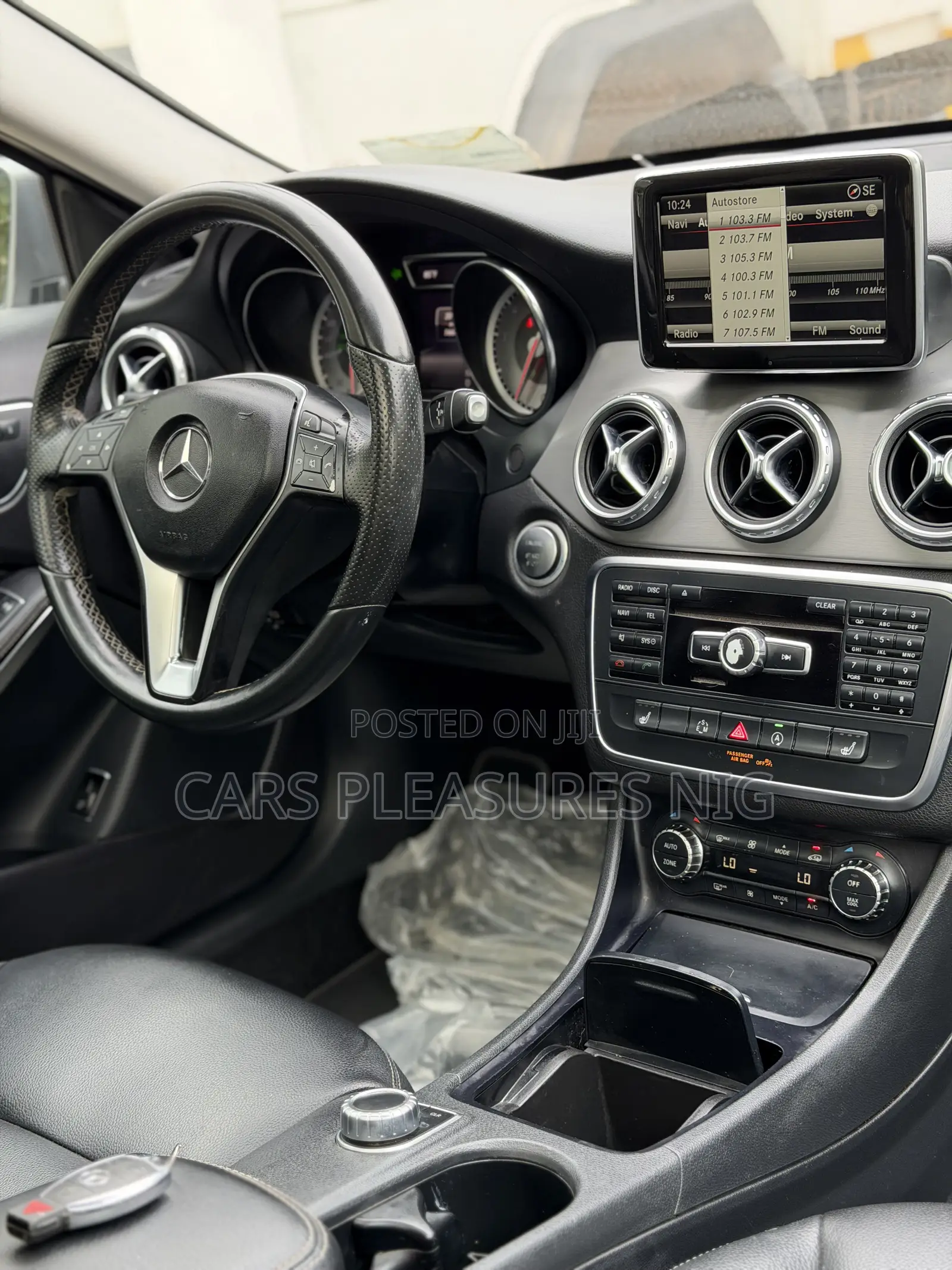 Mercedes-Benz GLA 250 2016 Gray