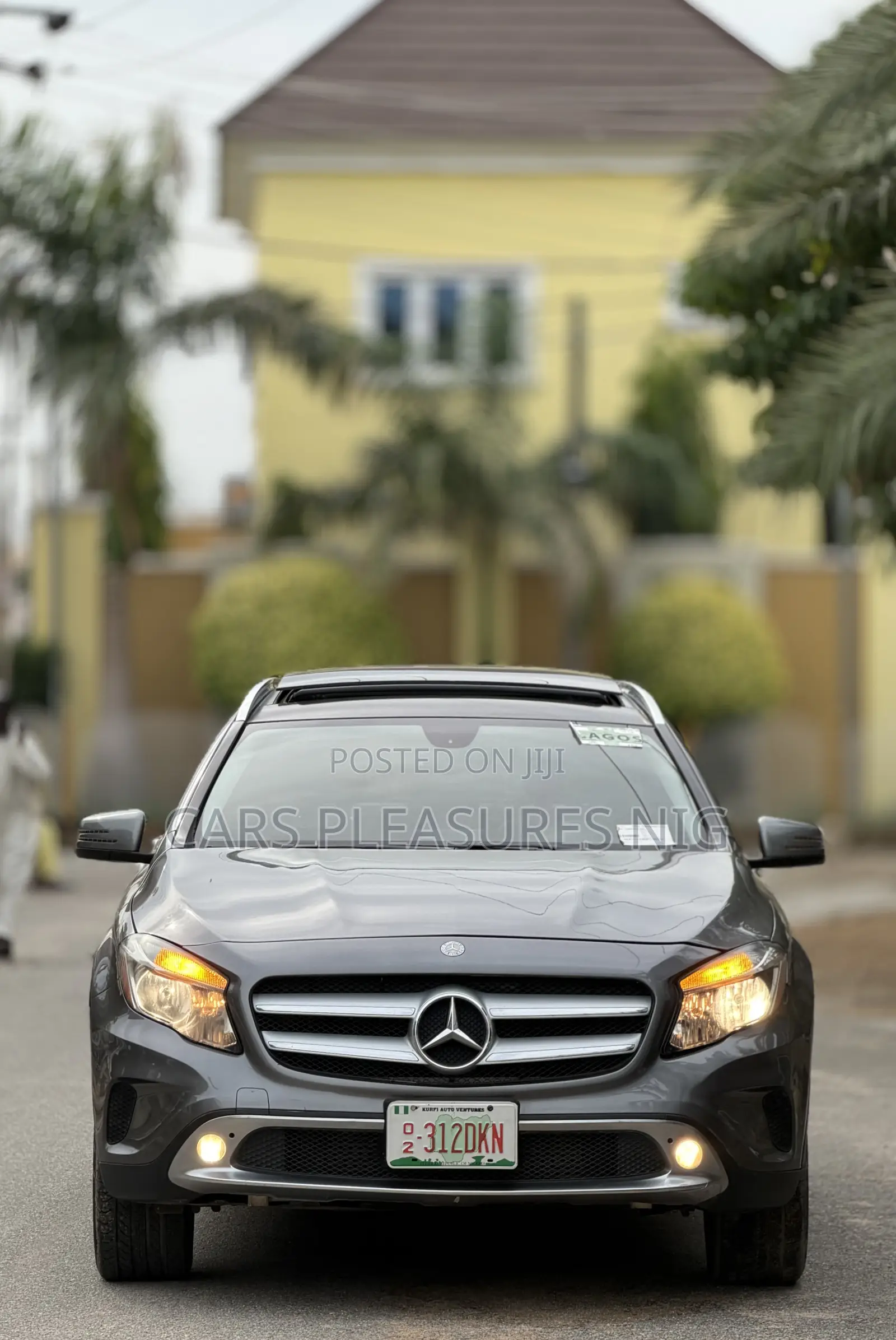 Mercedes-Benz GLA 250 2016 Gray