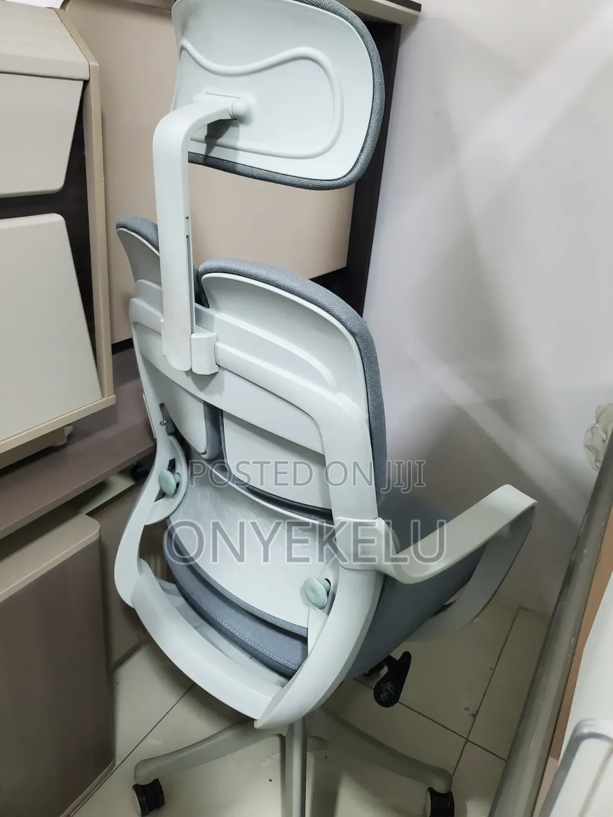 Executive Swivel Chair With Back Support