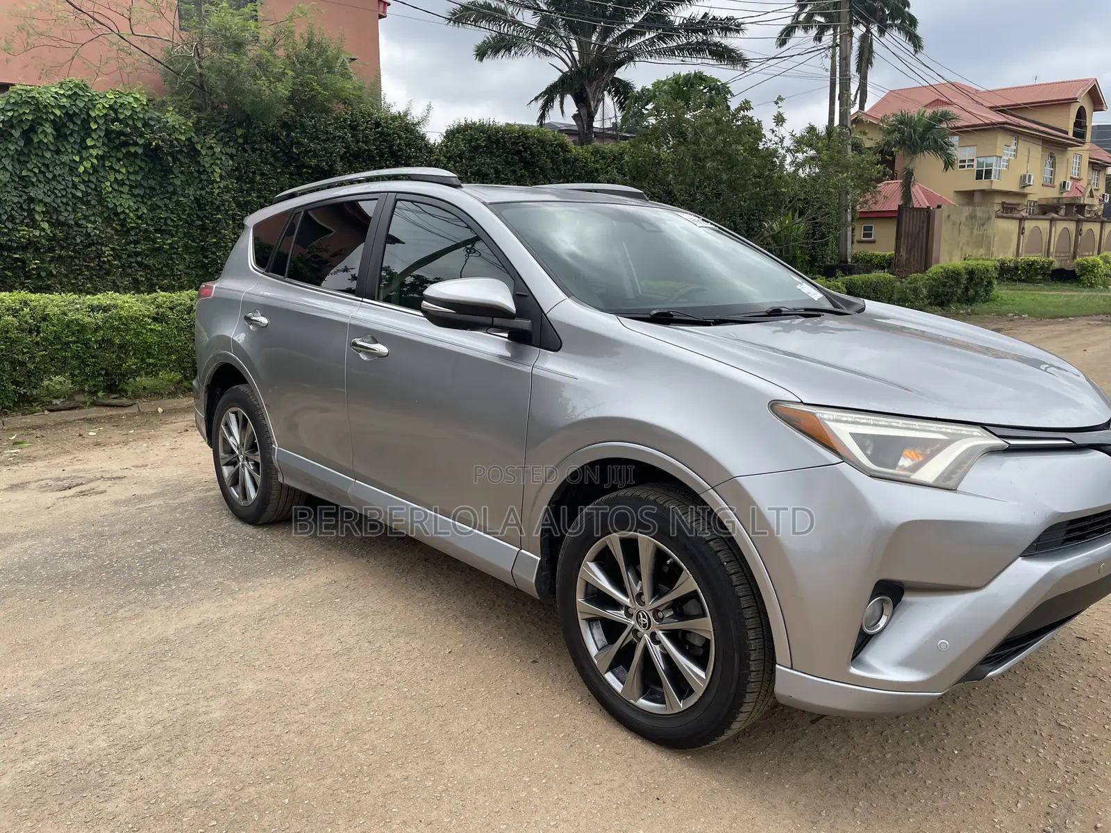 Toyota RAV4 Platinum 4dr SUV (2.5L 4cyl 6A) 2018 Silver