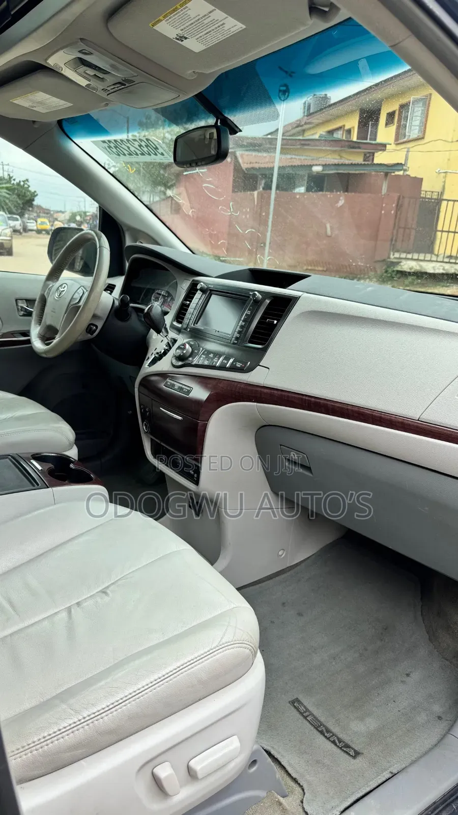 Toyota Sienna XLE FWD 8-Passenger 2013 Blue