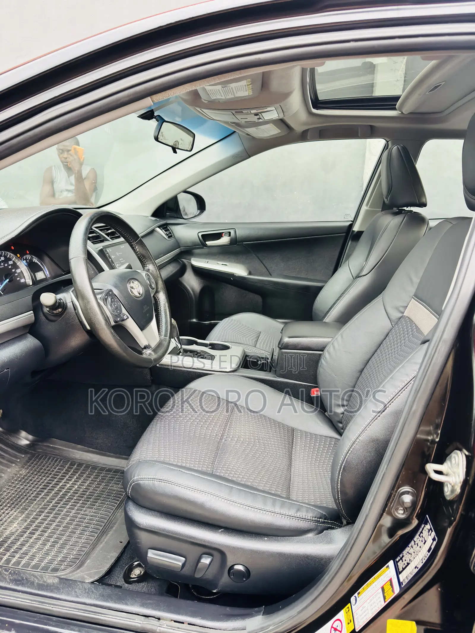 Toyota Camry SE 4dr Sedan (2.5L 4cyl 6A) 2013 Black