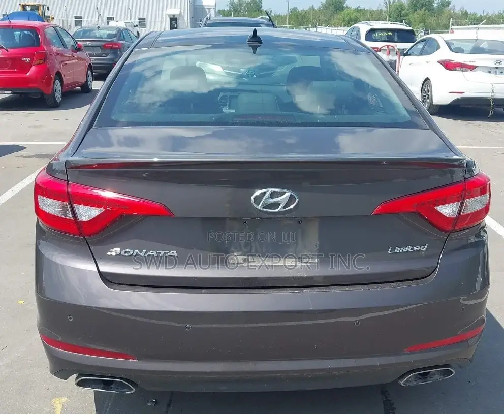 Hyundai Sonata Limited Sedan FWD (2.4L 4cyl 6A) 2016 Gray