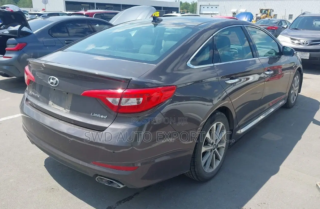 Hyundai Sonata Limited Sedan FWD (2.4L 4cyl 6A) 2016 Gray