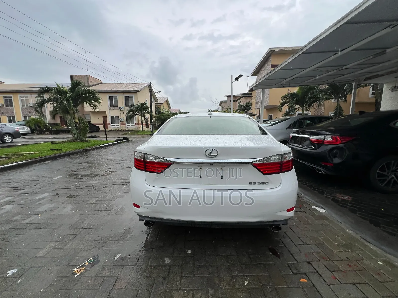 Lexus ES 350 FWD 2013 White
