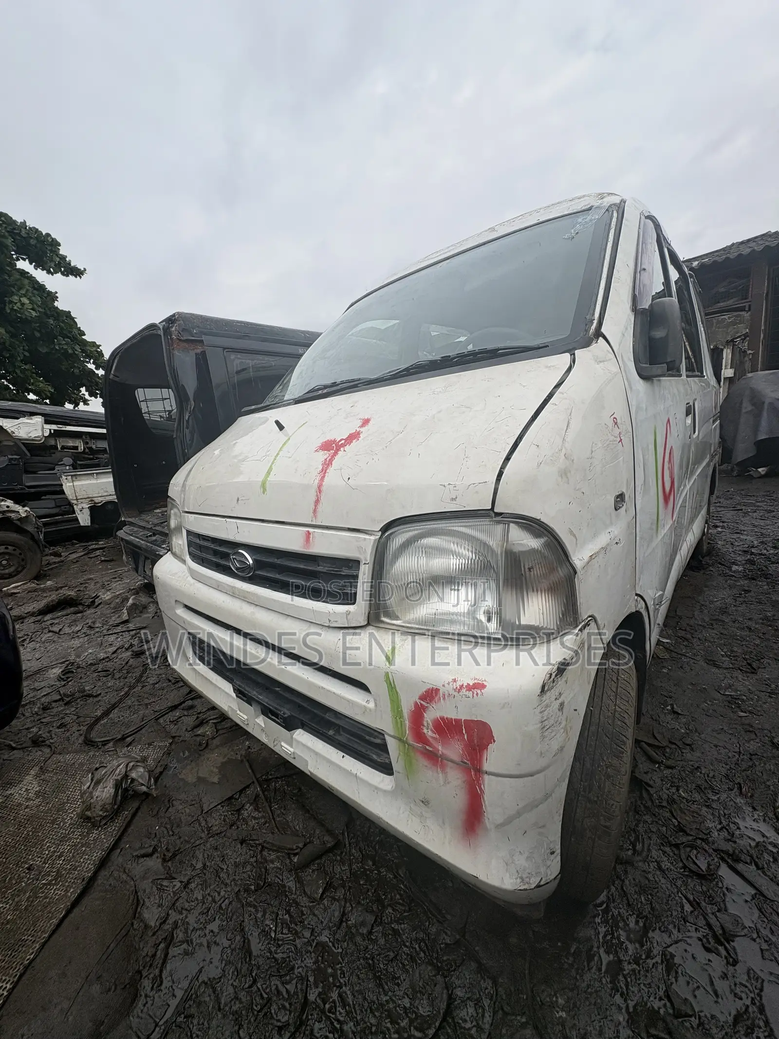 Daihatsu Hijet 2007 White