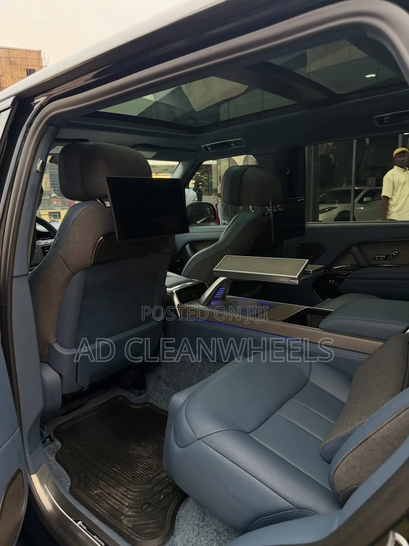 New Rover Land 2025 Black