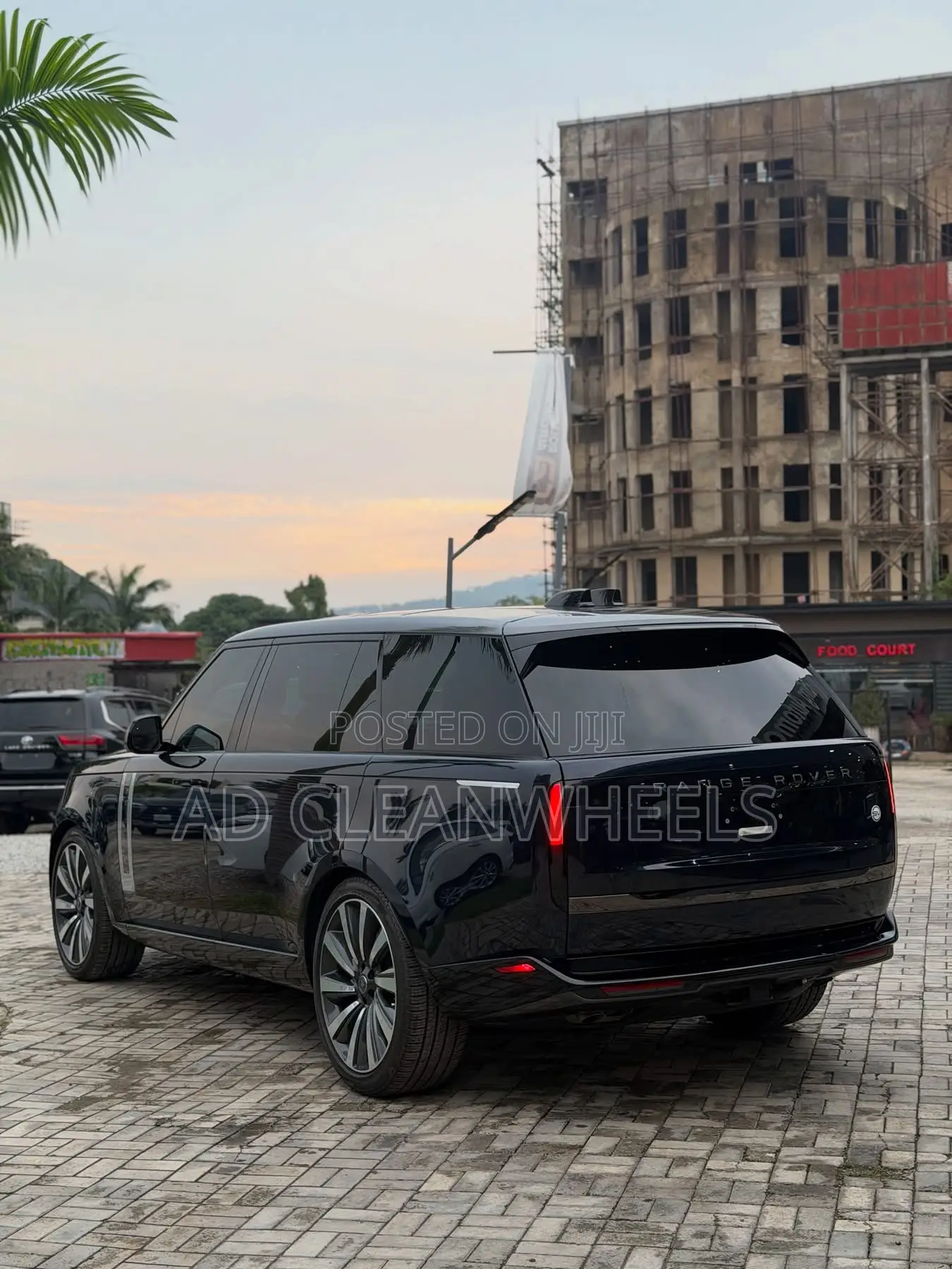 New Rover Land 2025 Black
