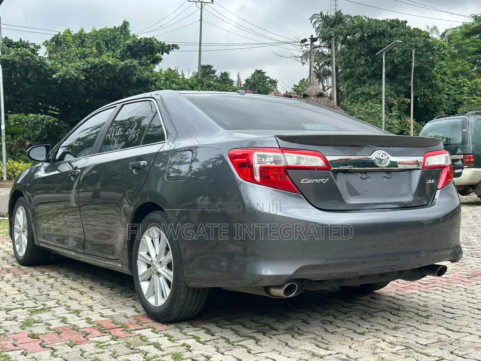 Toyota Camry XLE V6 4dr Sedan (3.5L 6cyl 6A) 2012 Green