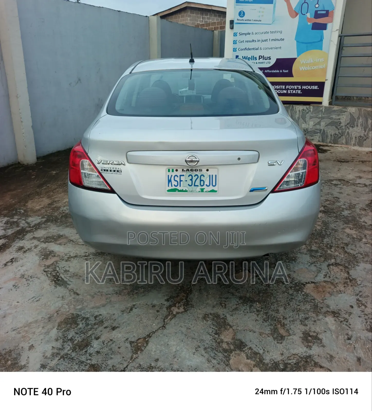 Nissan Versa 2012 Silver