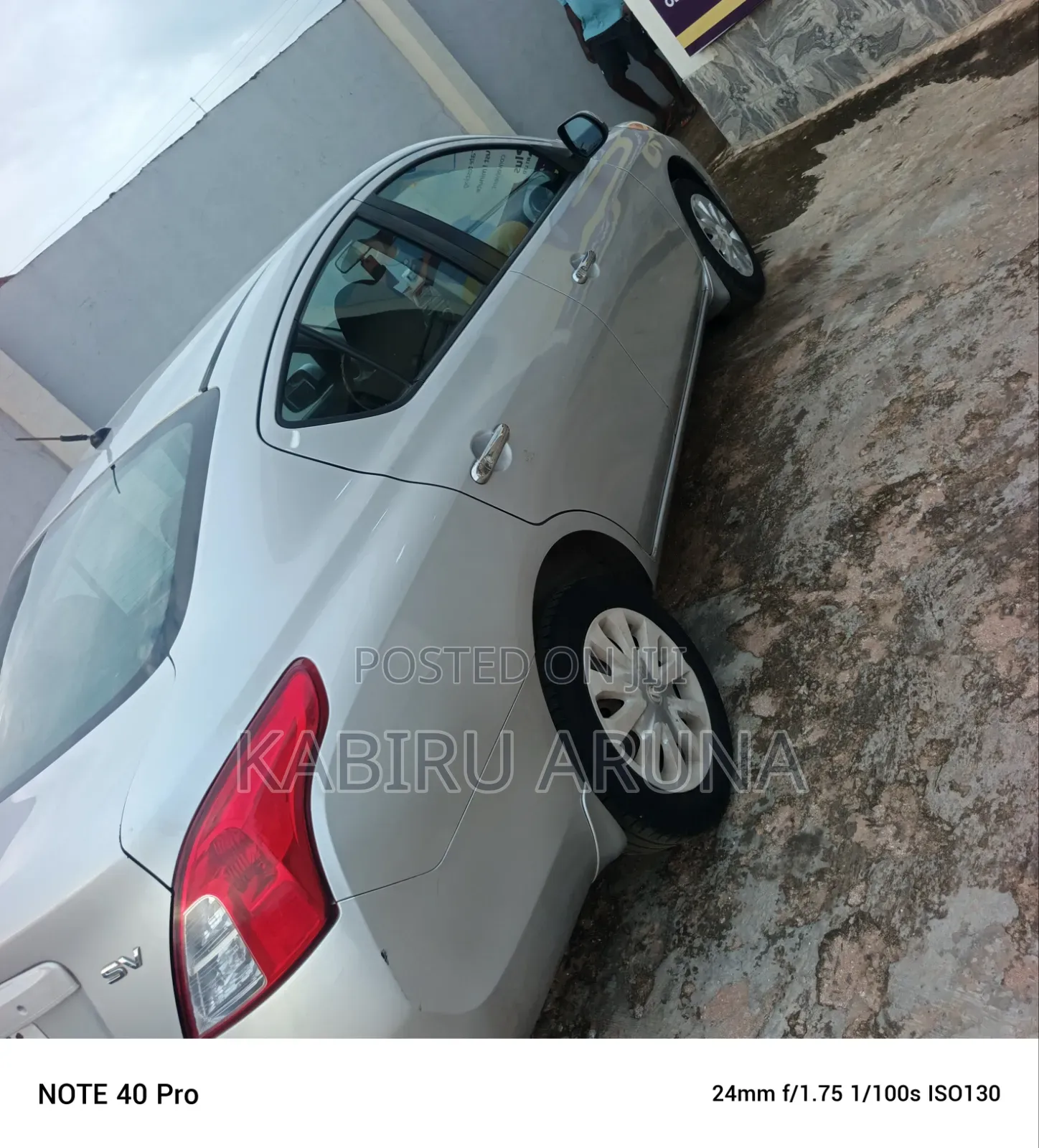 Nissan Versa 2012 Silver