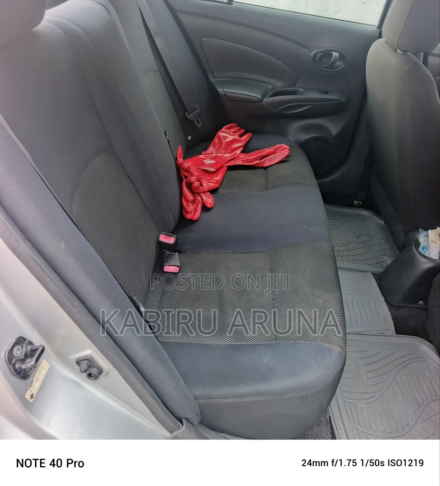 Nissan Versa 2012 Silver