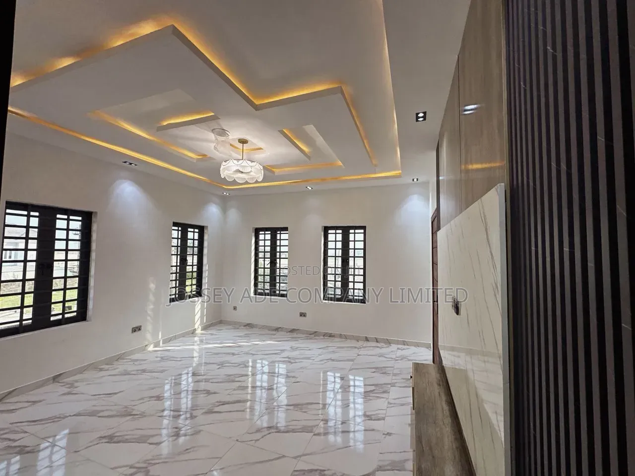 Furnished 5bdrm Duplex in Ilasan for sale