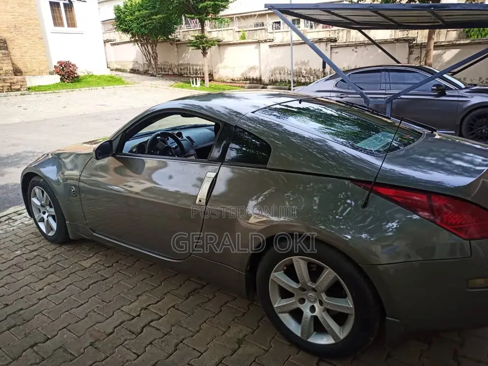 Nissan 350Z Coupe Touring 2004 Gray