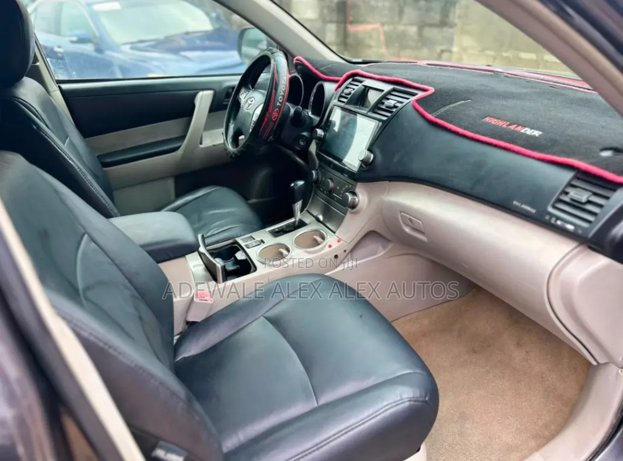 Toyota Highlander 2013 Gray