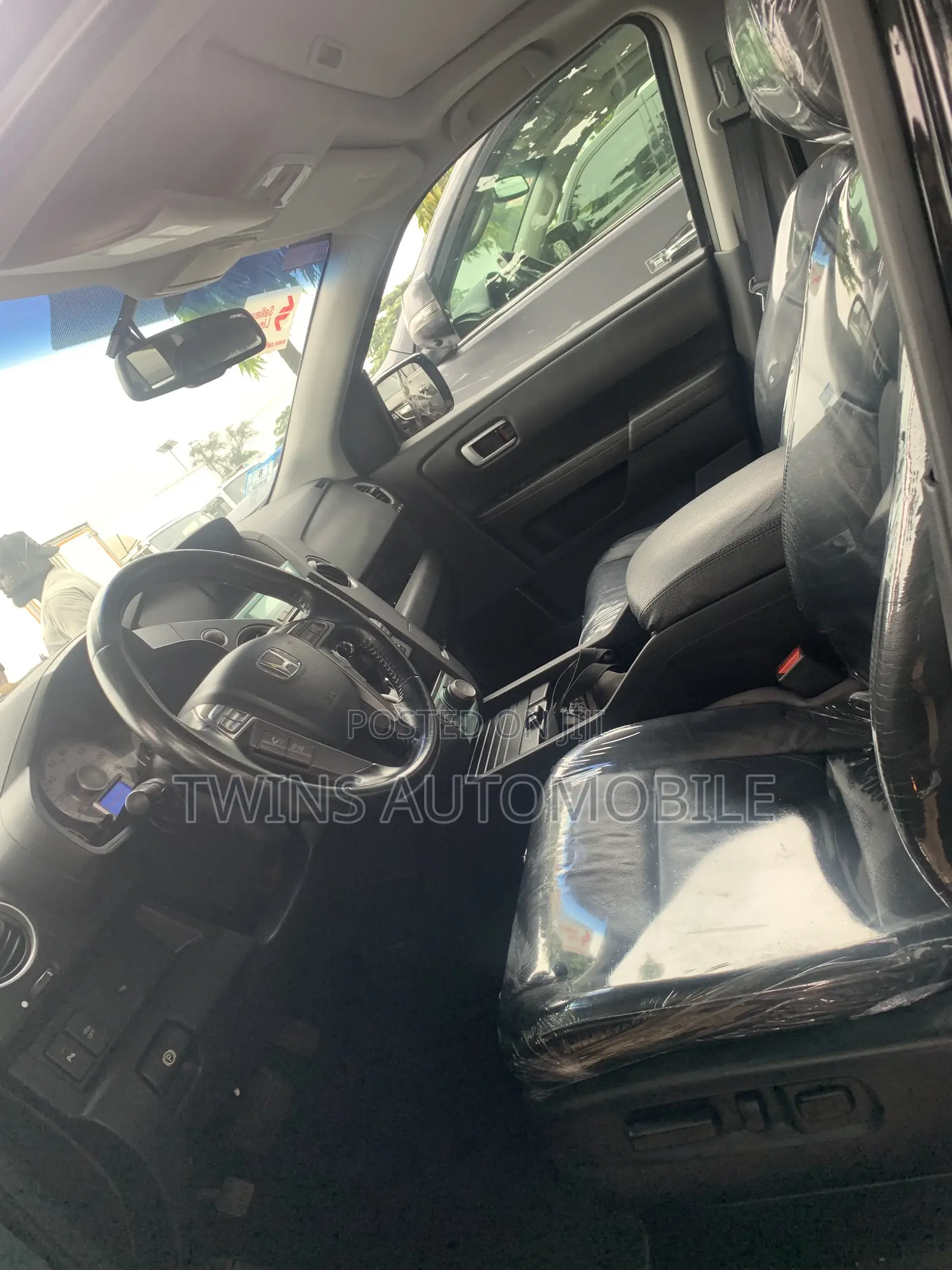 Honda Pilot Touring w/RES/Navi 4WD (3.5L 6cyl 5A) 2010 Black