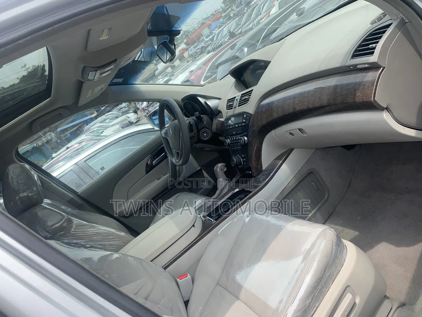 Acura MDX SUV 4dr AWD (3.7L 6cyl 6A) 2013 Silver