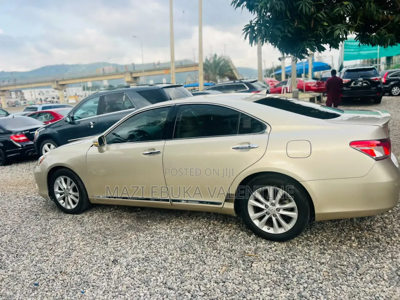 Lexus ES 350 2011 Gold