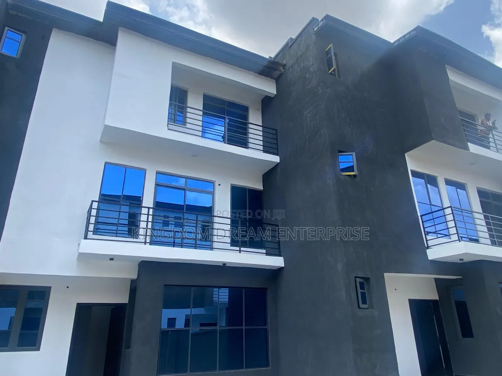 4bdrm Duplex in Ogba Gra for sale
