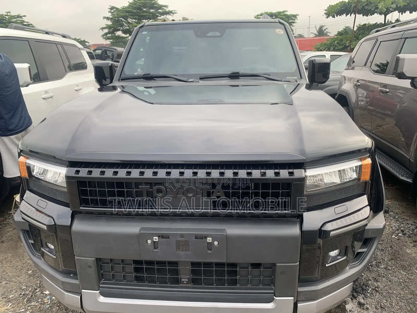 Toyota Land Cruiser 2025 Black