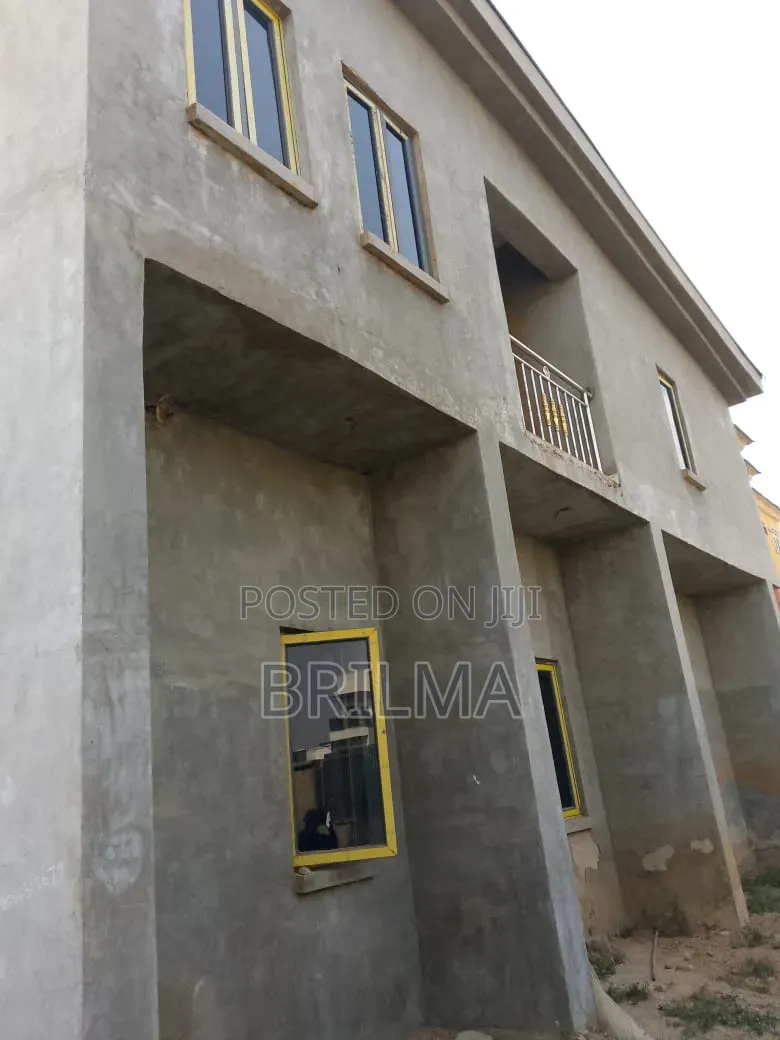 4 Bedroom Standalone Duplex (Office Space) in Kaura for Rent