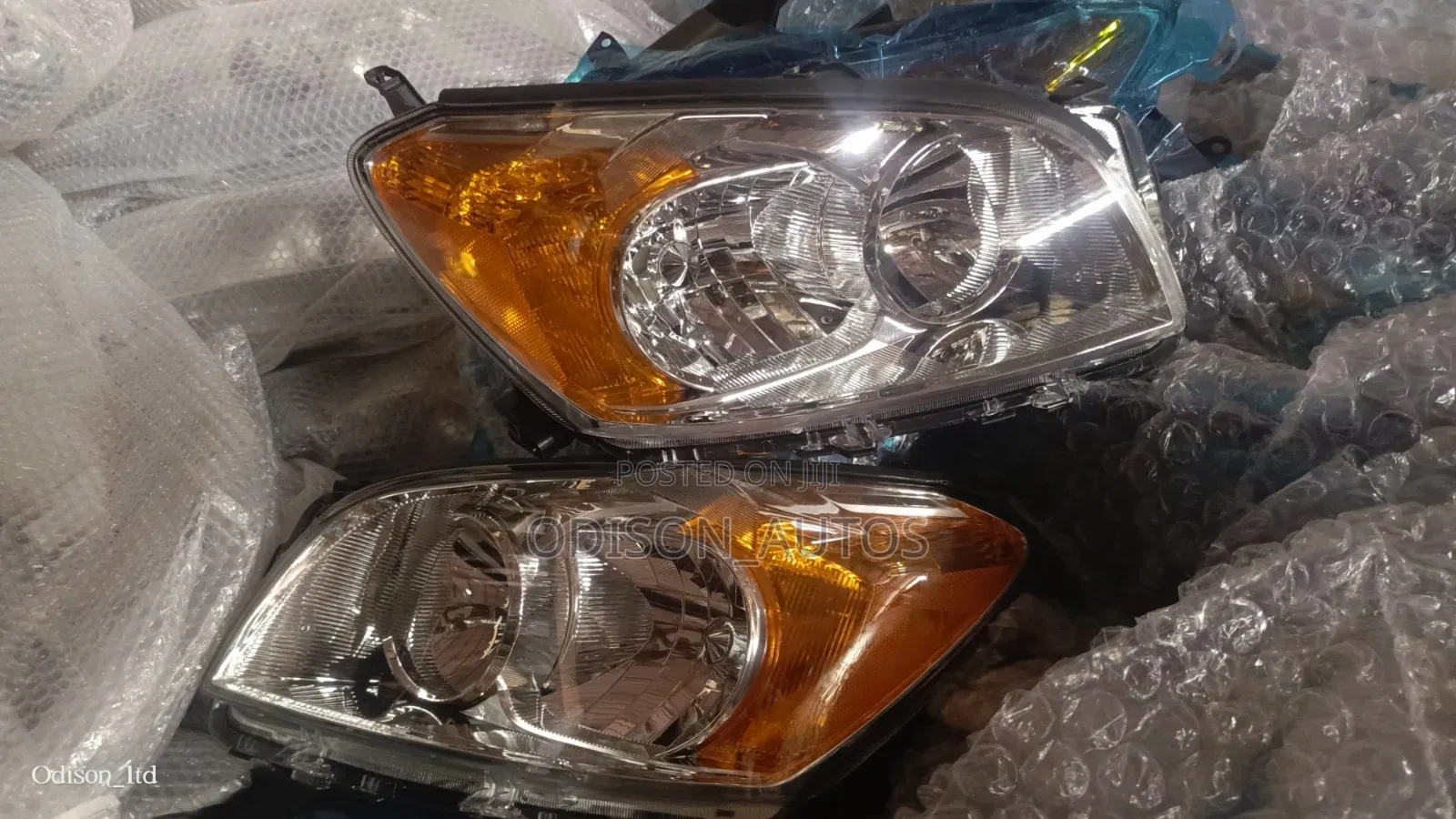 Headlight/Headlamp Toyota Rav4 2010 Brand New