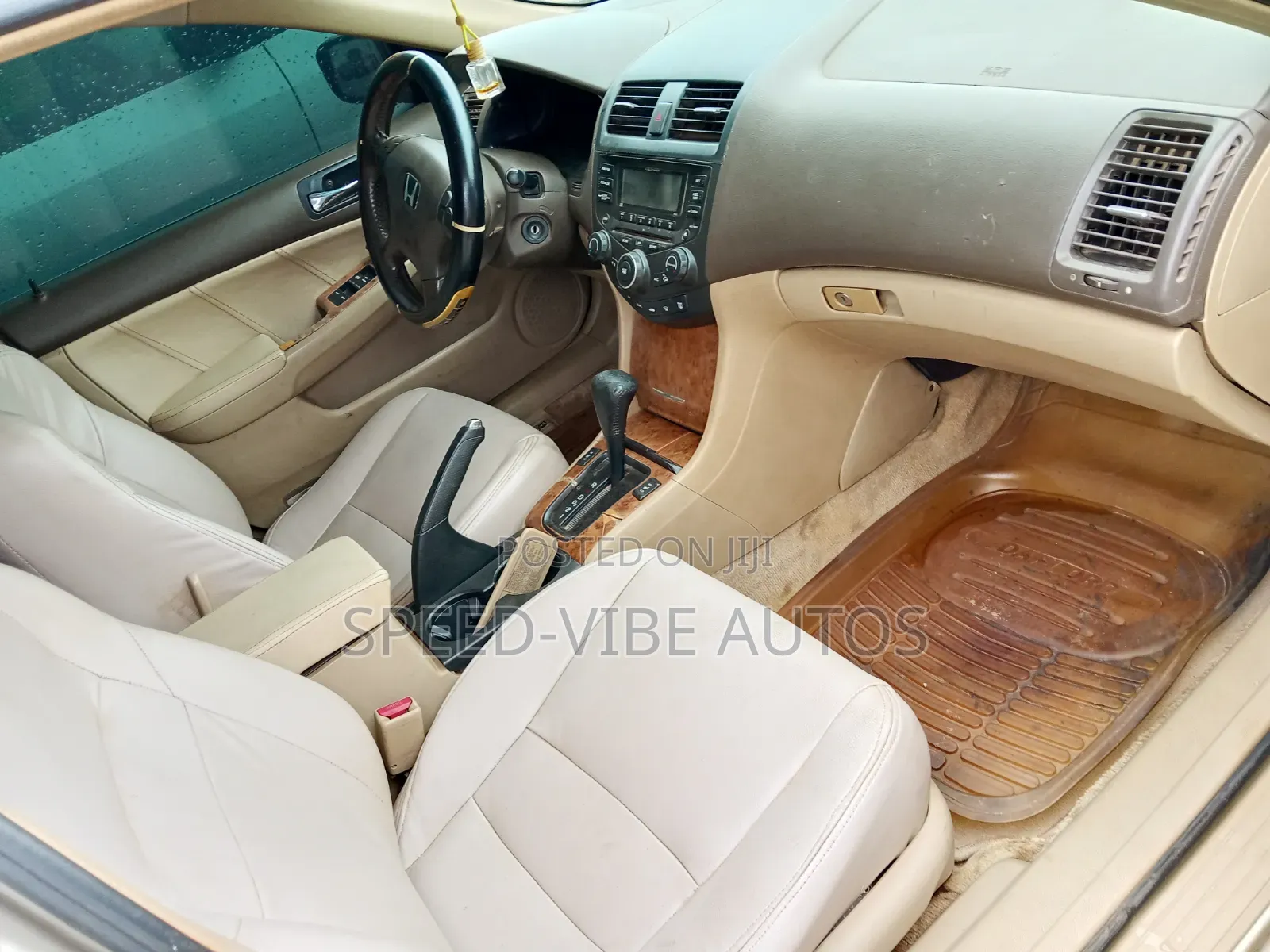 Honda Accord 2004 Gold