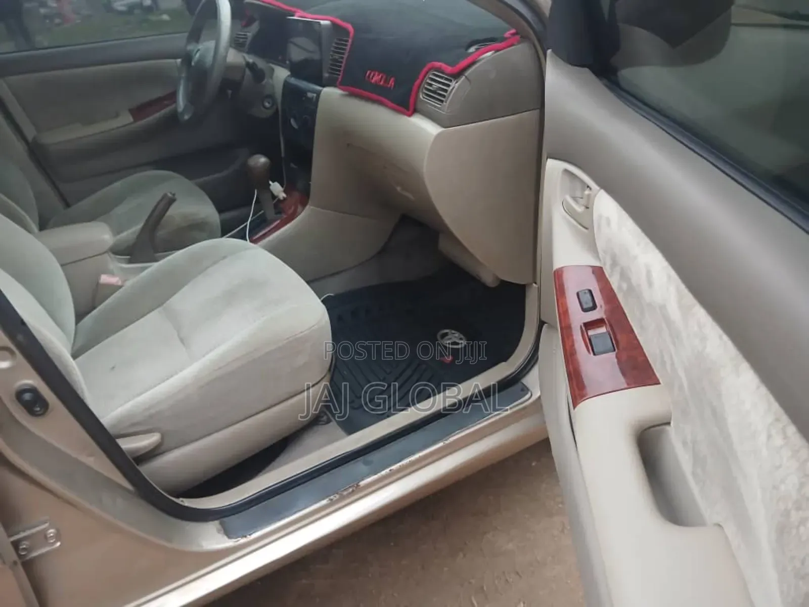 Toyota Corolla 2005 Gold