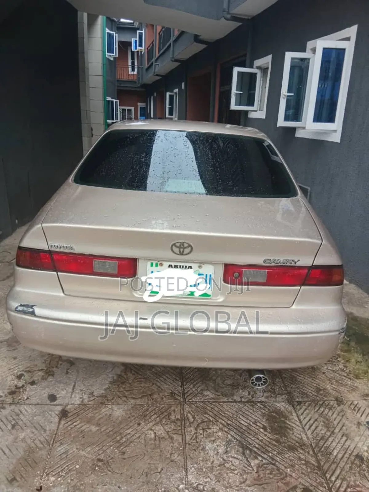 Toyota Camry 2001 Gold