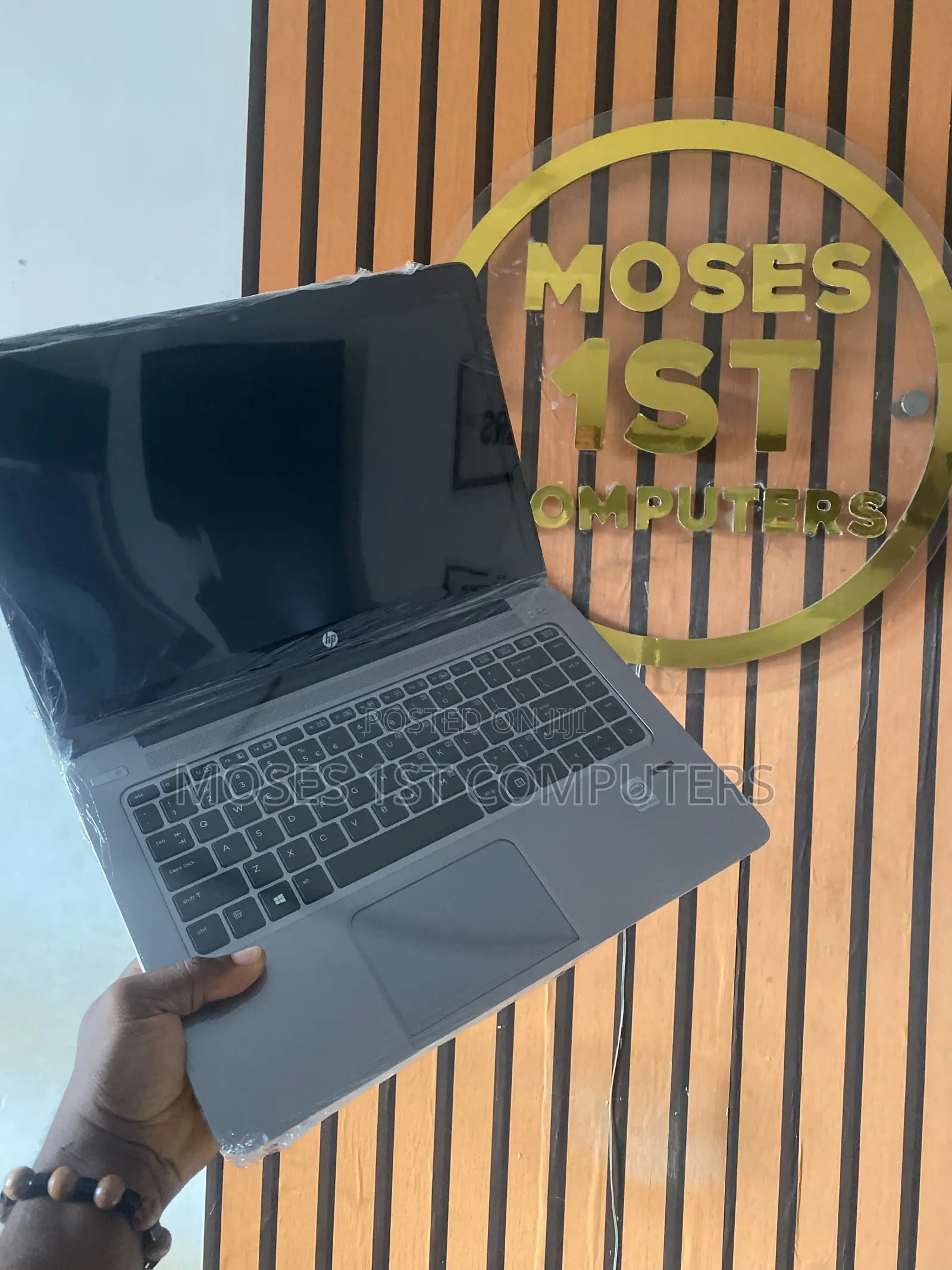 New Laptop HP 8GB Intel Core i7 SSD 128GB
