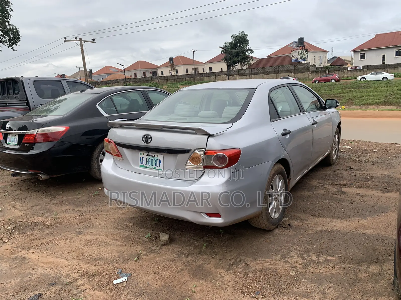 Toyota Corolla LE Special Edition 4dr Sedan (1.8L 4cyl 4A) 2013 Silver