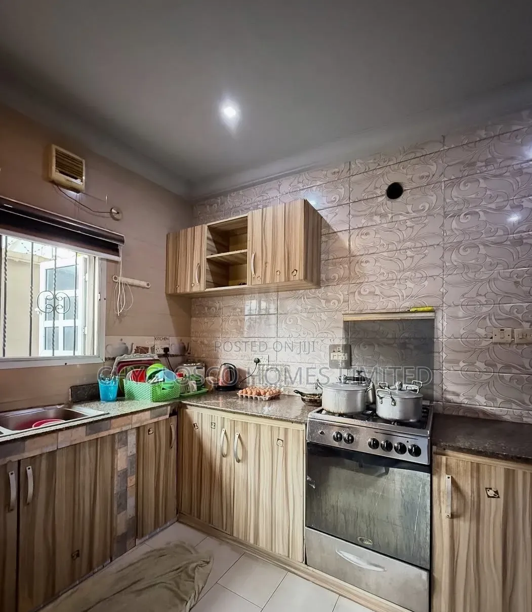 Furnished 6bdrm Duplex in Eliozu for sale