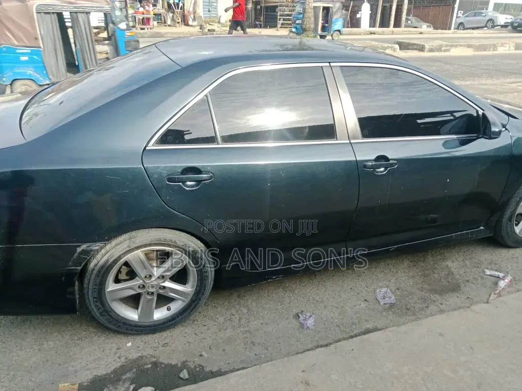 Toyota Camry 2013 Black