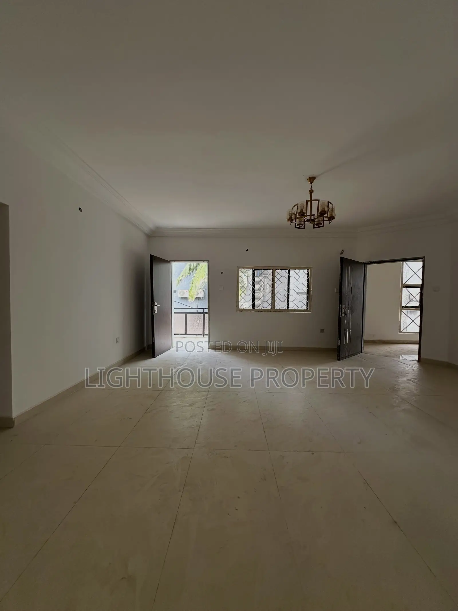 3bdrm Apartment in Wuse 2 for rent