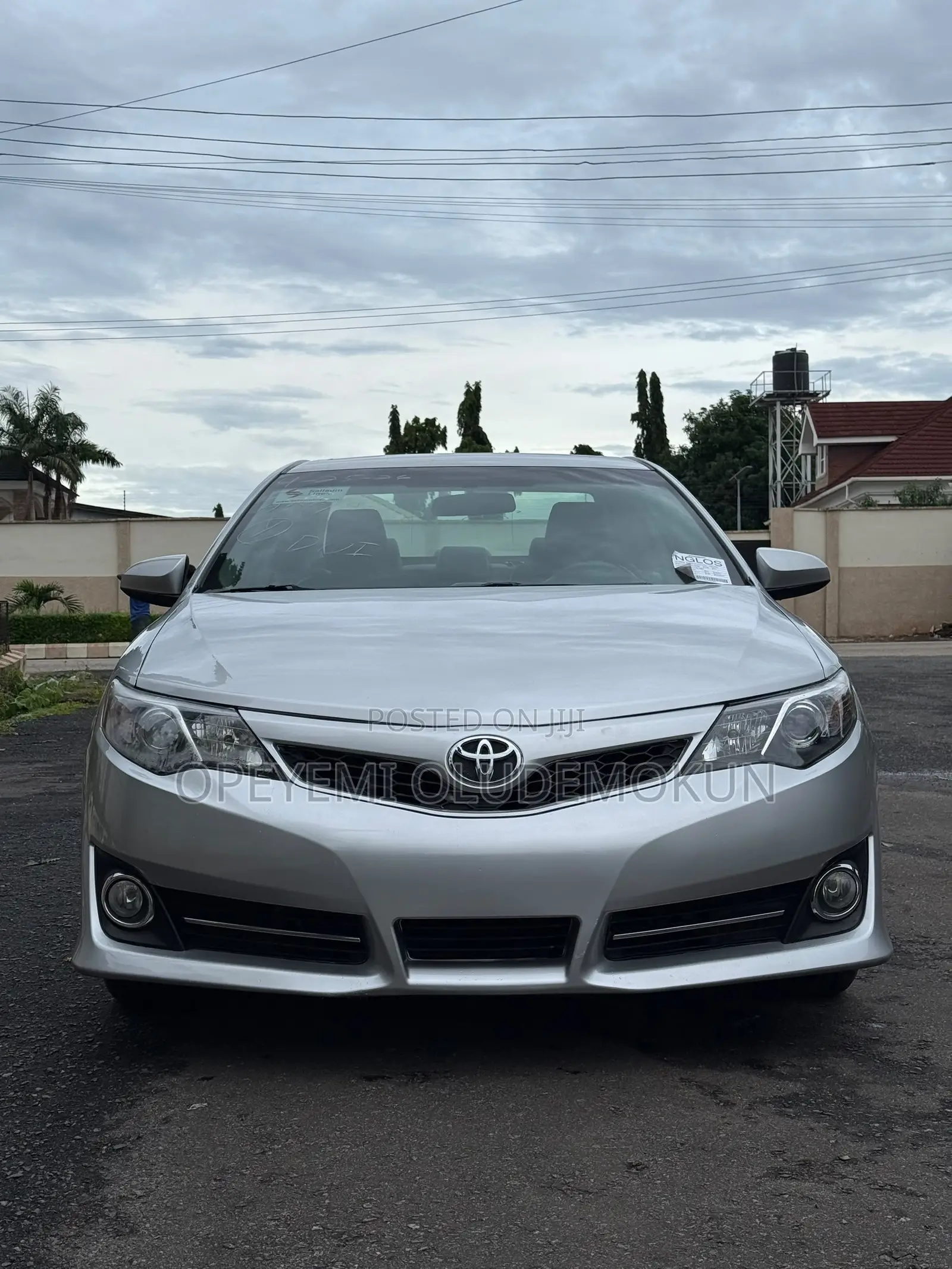 Toyota Camry SE Sport 4dr Sedan w/Prod. End 11/13 (2.5L 4cyl 6A) 2014