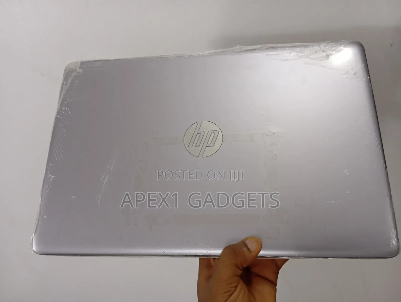 Laptop HP 255 8GB AMD Ryzen 5 SSD 256GB