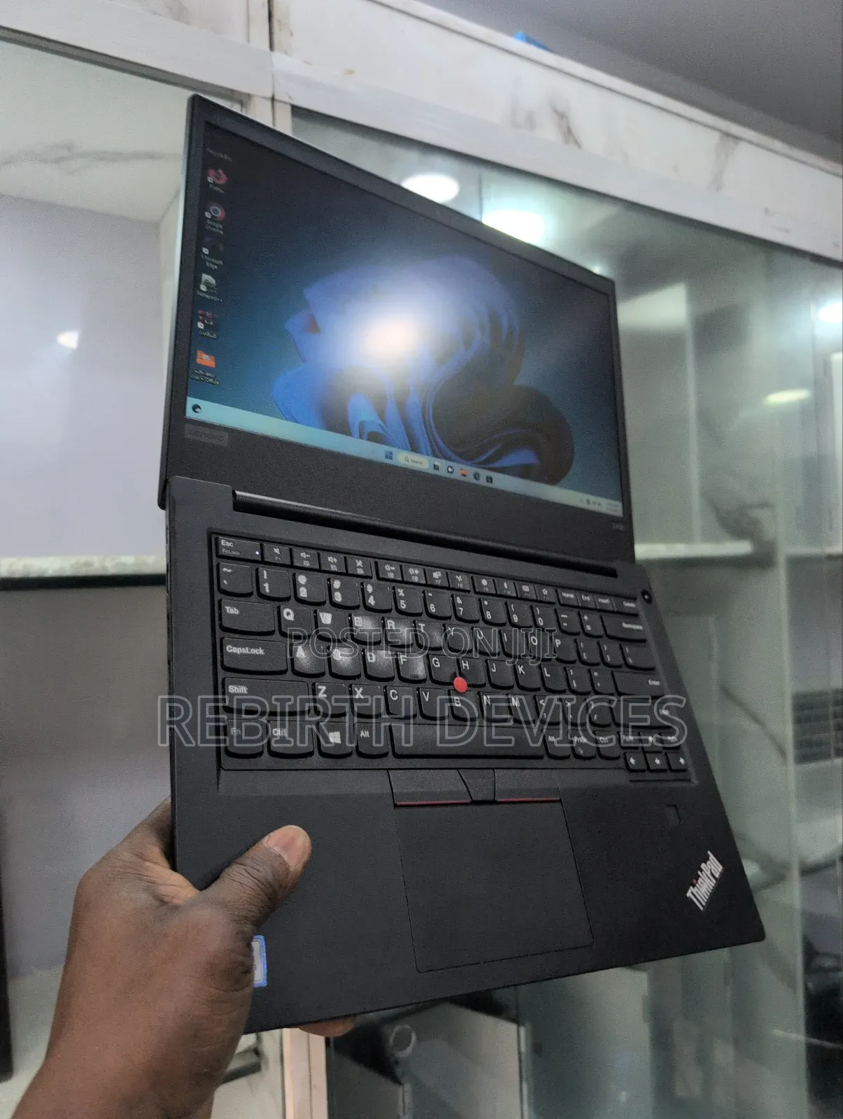 Laptop Lenovo ThinkPad E495 8GB Intel Core i3 SSD 160GB