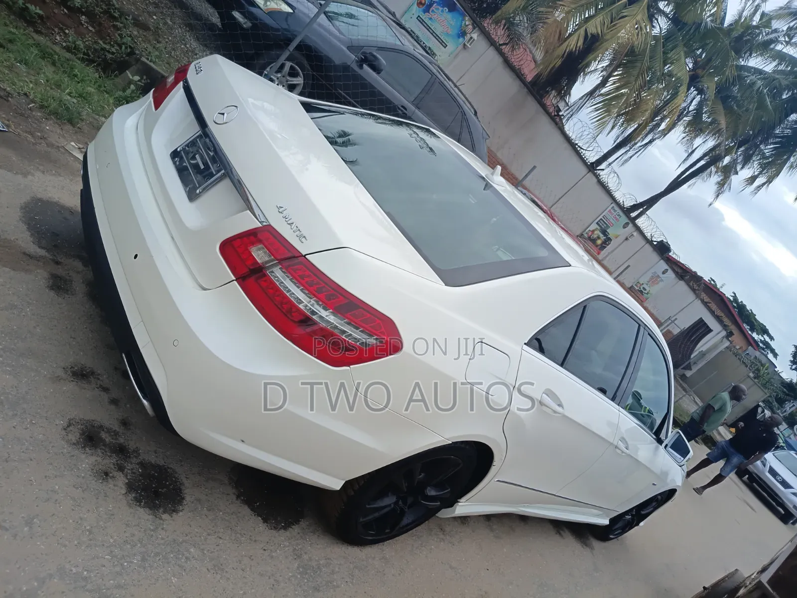 Mercedes-Benz E350 Base 4dr 4Matic Sedan AWD (3.5L 6cyl 7A) 2012 White