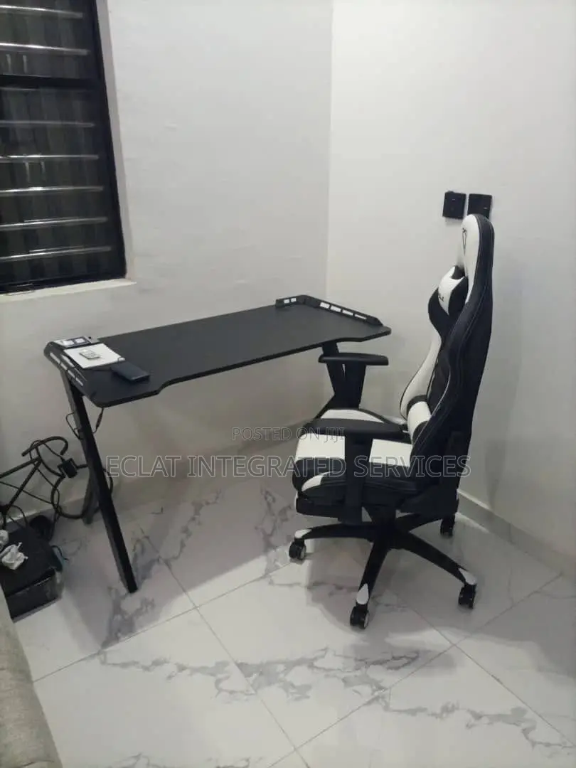 Game Table With Game Chair Wholesale Price